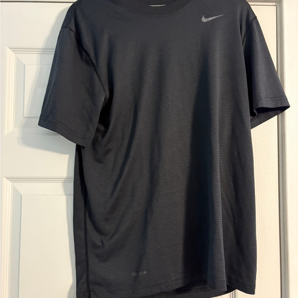 Nike Men's Charcoal Short Sleeve Tee